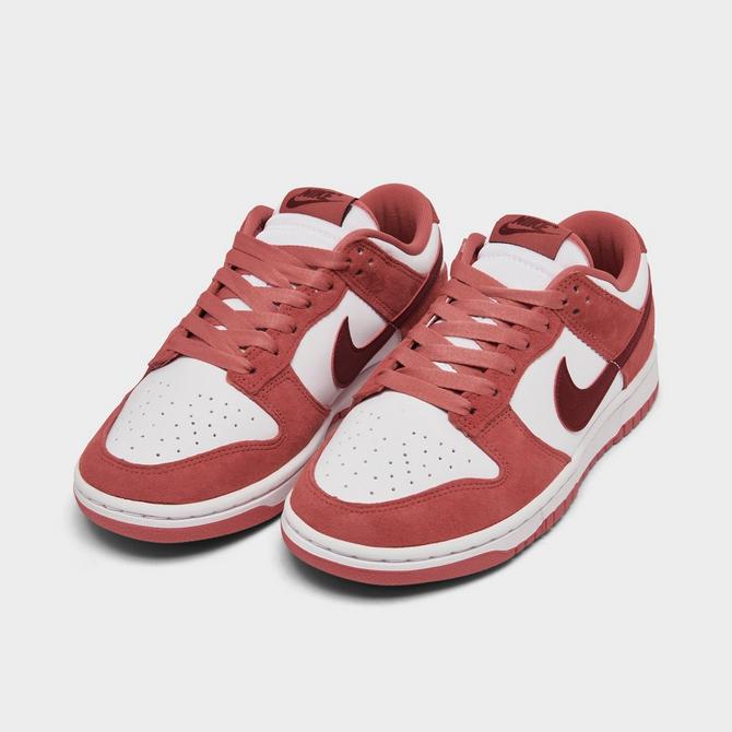 Womens nike hotsell red shoes