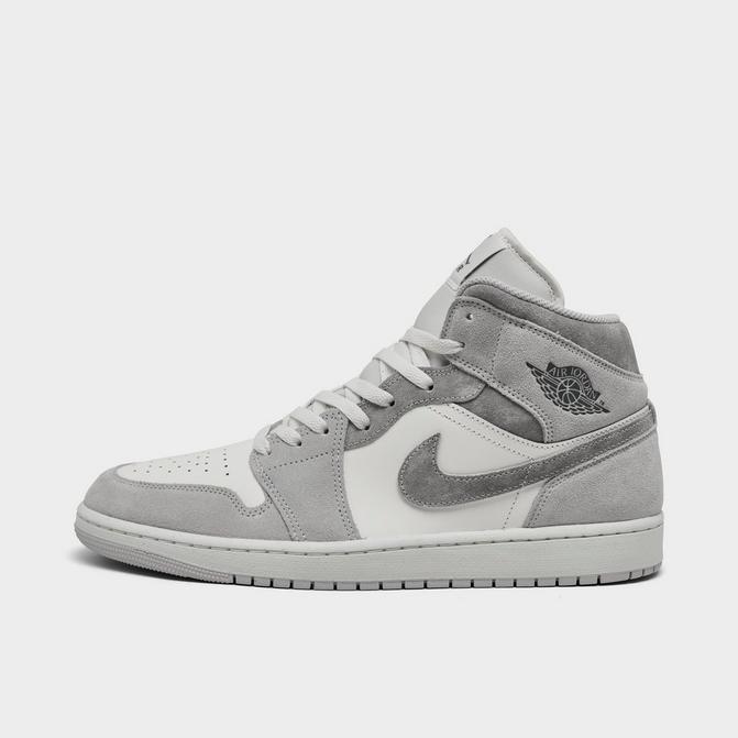 Nike Air Jordan deals 1 Mid