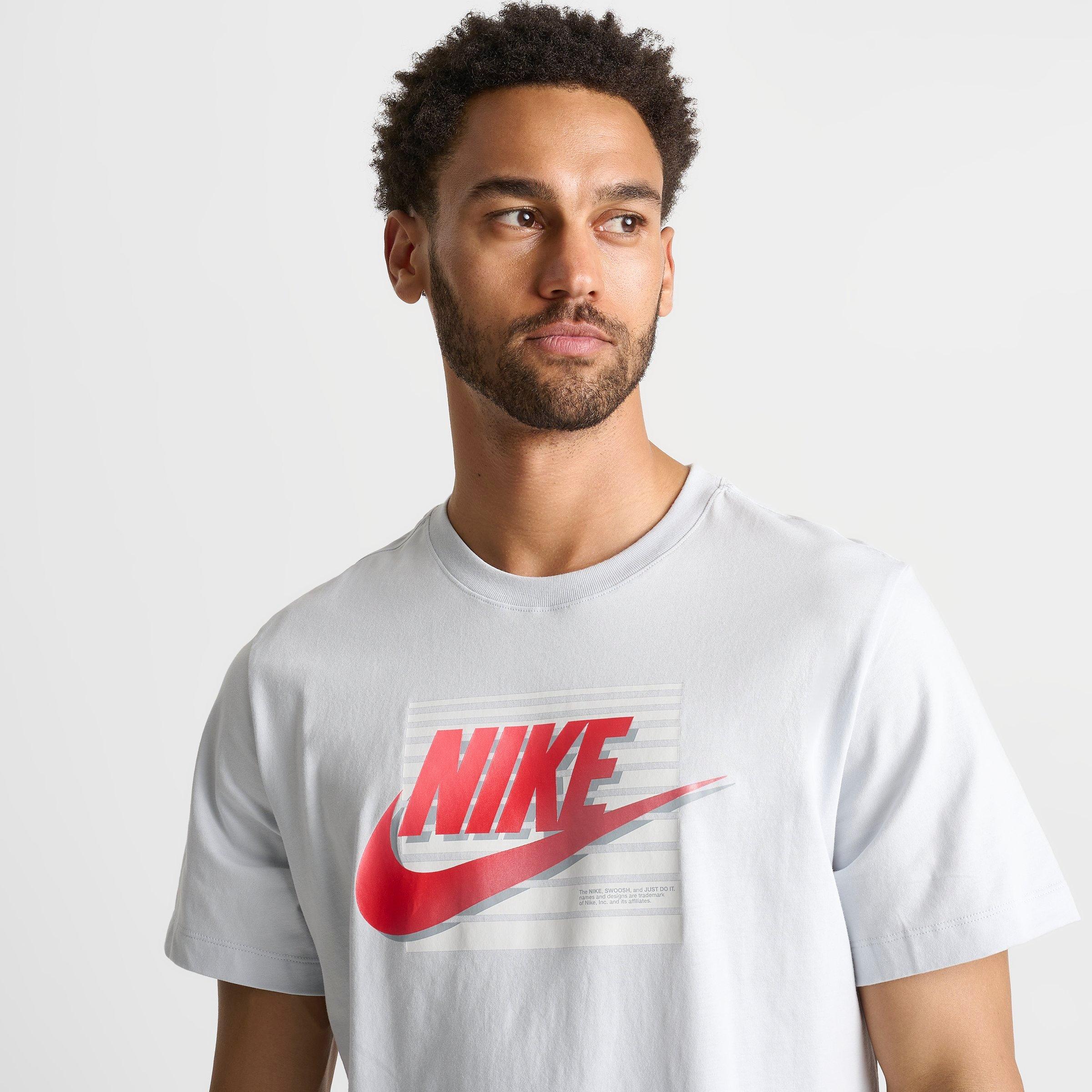 nike sportswear futura