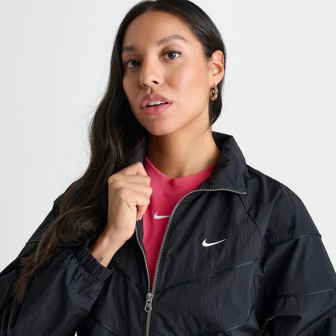 WOMANS Nike offers Windbreaker