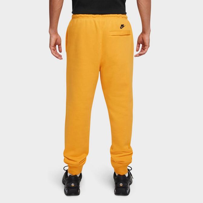 Men s Nike Sportswear Club Victory Graphic Fleece Jogger Sweatpants