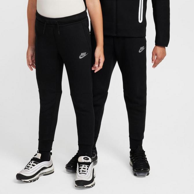 Nike Sportswear Tech cheapest Fleece Pants in Black