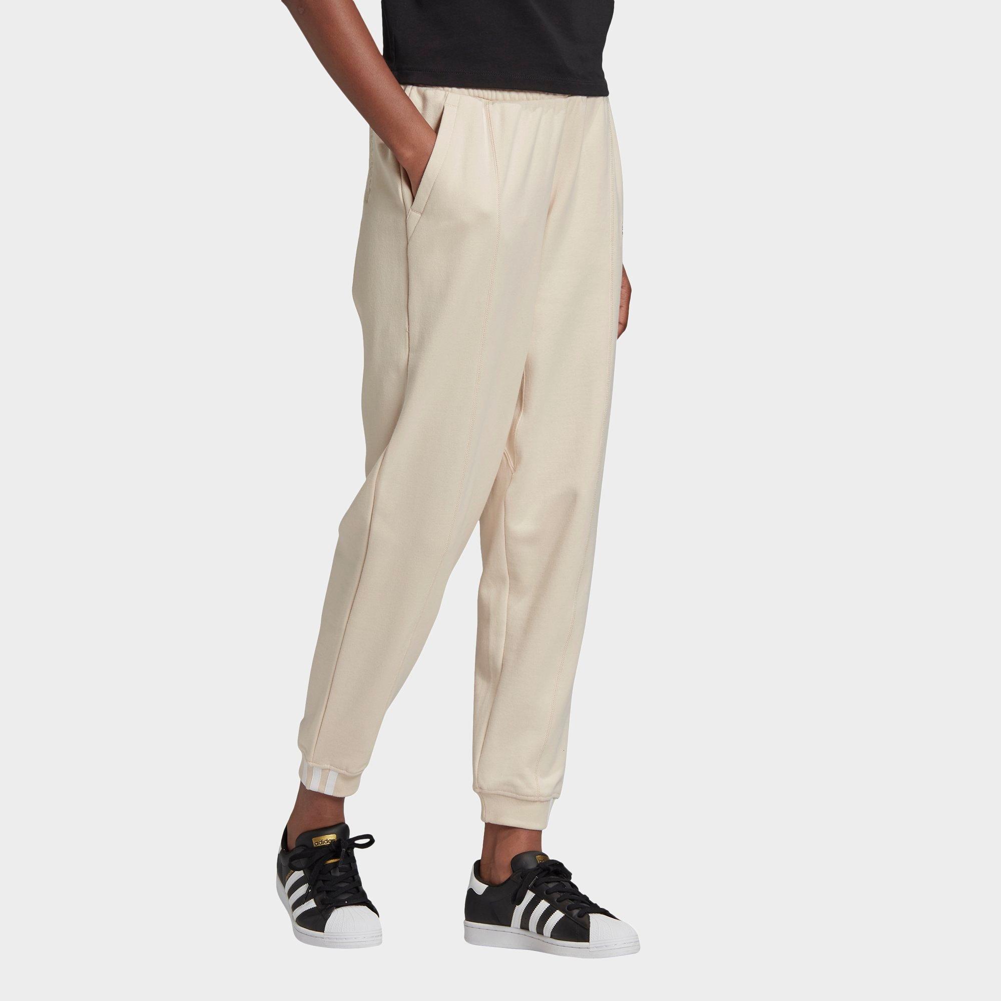 three quarter joggers womens