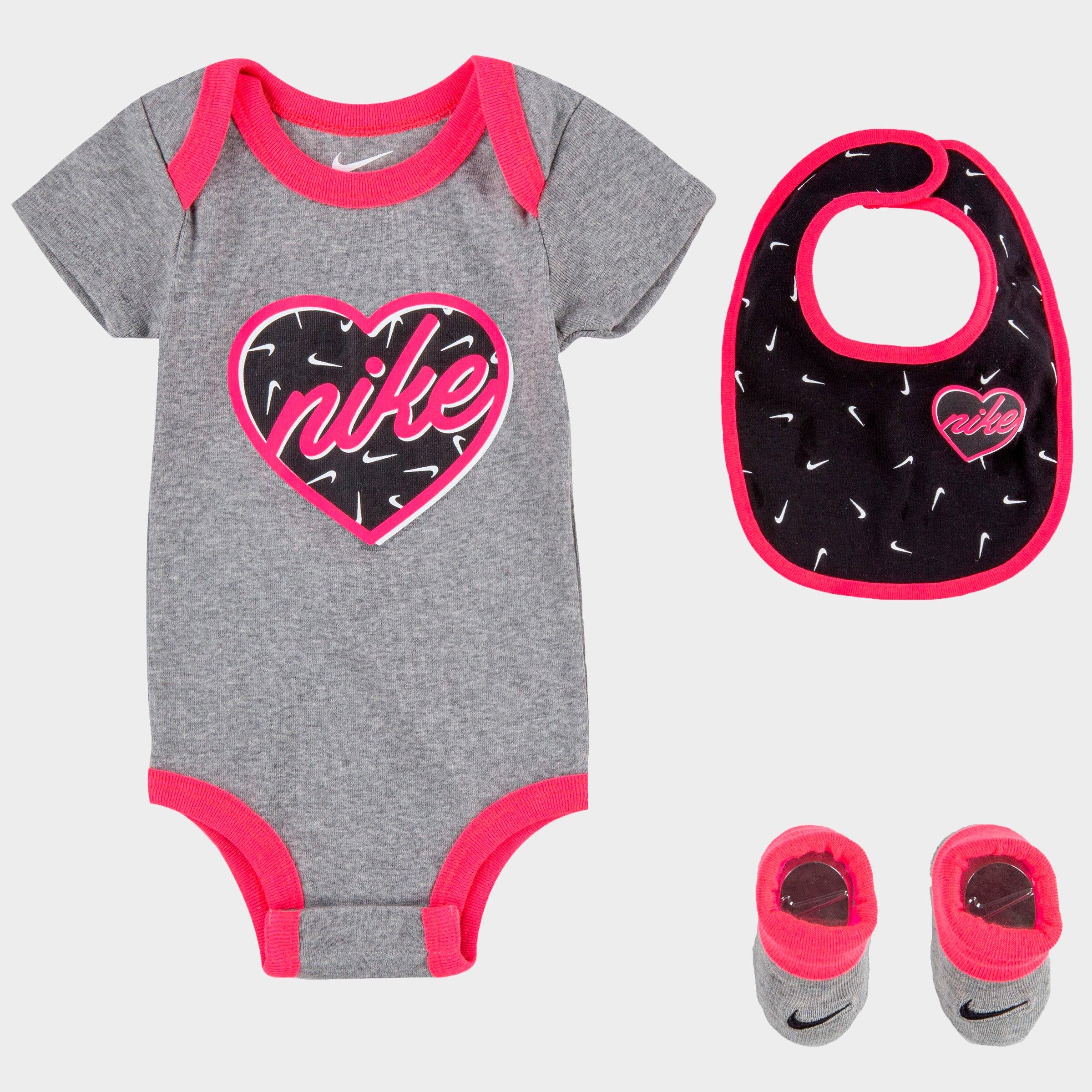 nike 3 piece baby set