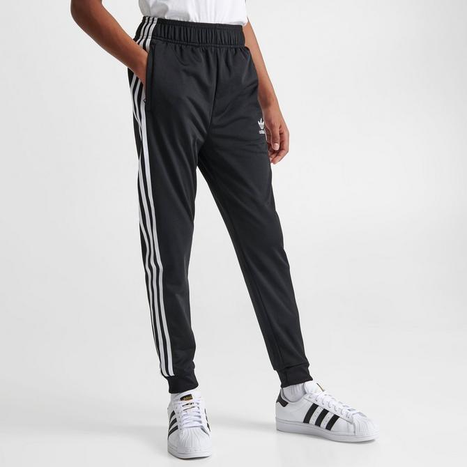 adidas Girls' Big Warm Up Tricot Pants : : Clothing, Shoes &  Accessories