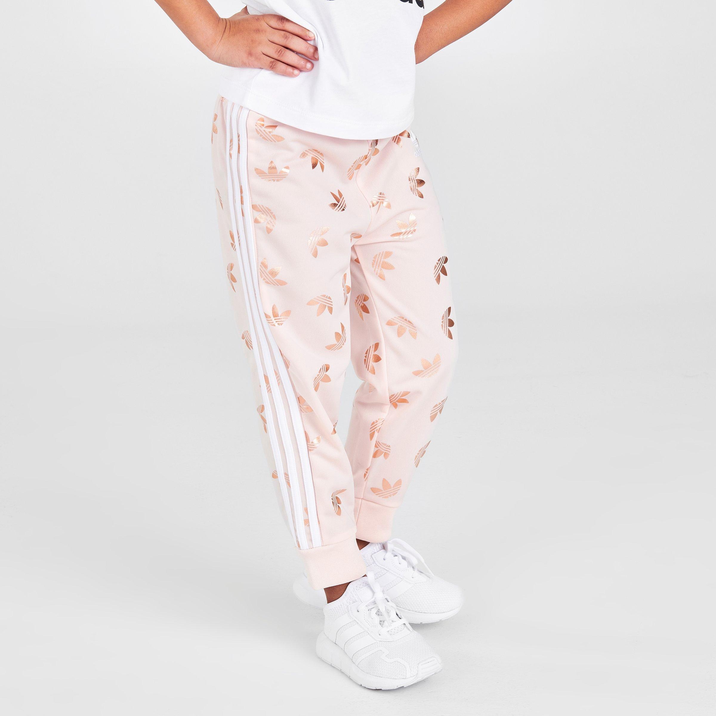 2t adidas outfit
