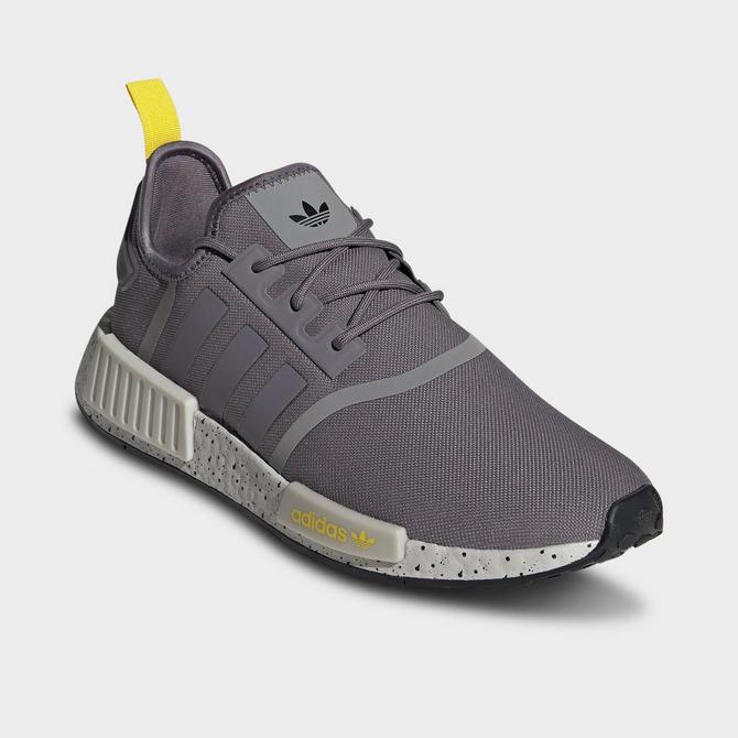 Men's nmd runner r1 casual outlet shoes grey core black