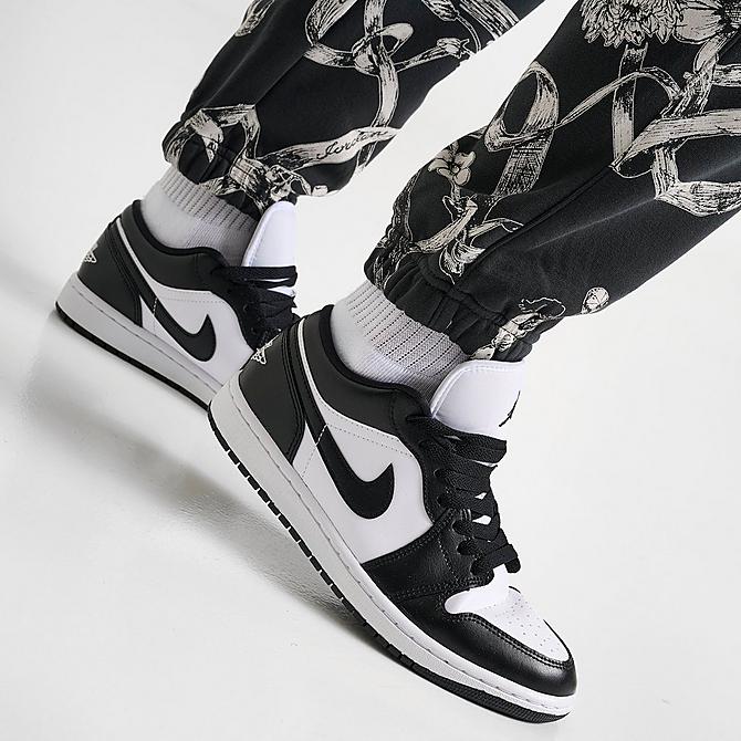 Women's Jordan Brooklyn Fleece All-over Print Jogger Pants Women's Jordan Brooklyn Fleece All-over Print Jogger Pants