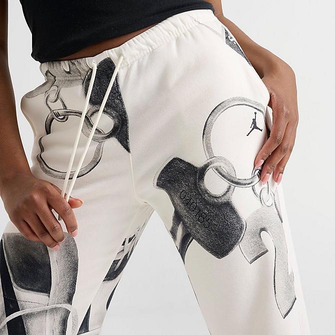 Women's Jordan Brooklyn Fleece All-over Print Joggers Pants Women's Jordan Brooklyn Fleece All-over Print Joggers Pants