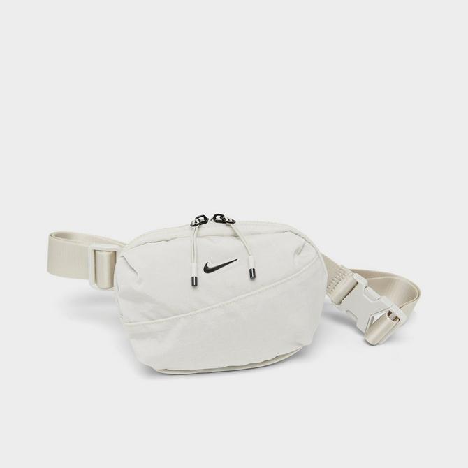 Nike Aura Crossbody Bag 2L