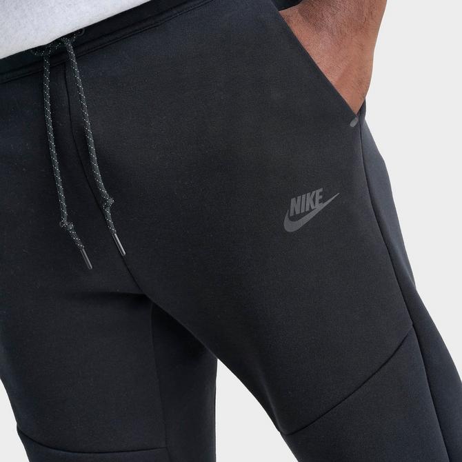 Nike tech joggers mens online