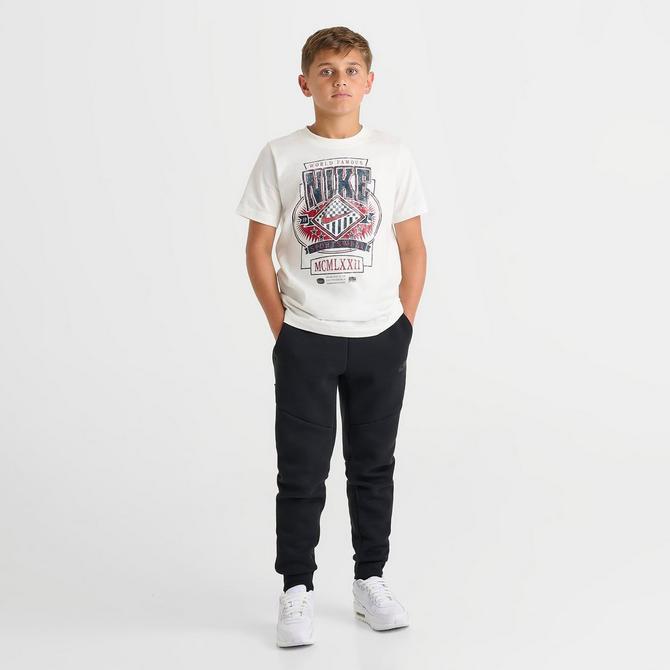 Offers Nike sweatpants bundle youth