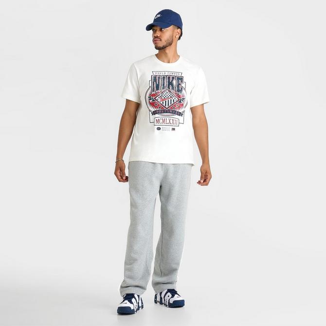 Men's Nike Sportswear World Famous Vintage Graphic T-Shirt