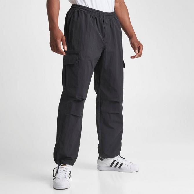 ESSENTIAL - CARGO PANTS - BLACK