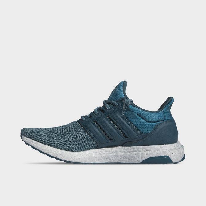 Adidas men's ultraboost parley outlet running shoes  white/grey/blue