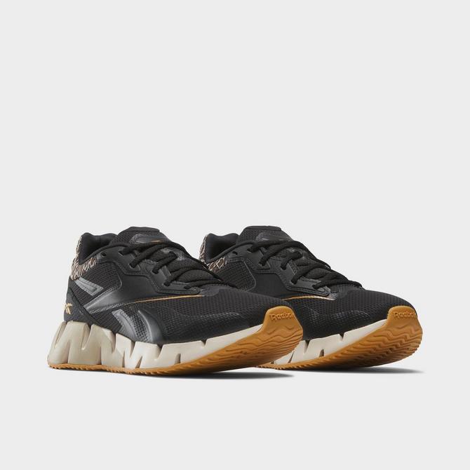 Women's black shop reebok zigs