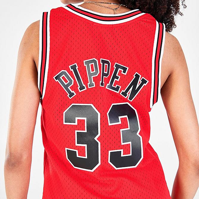 Scottie Pippen Chicago Bulls White Stripe Youth 8-20 Hardwood Classic Soul Swingman Player Jersey - Small 8 : Sports & Outdoors