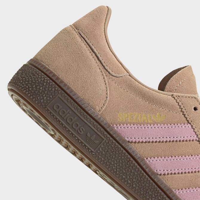 Front view of Women's adidas Originals Handball Spezial Casual Shoes in Warm Sandstone/Clear Pink/Gum Click to zoom