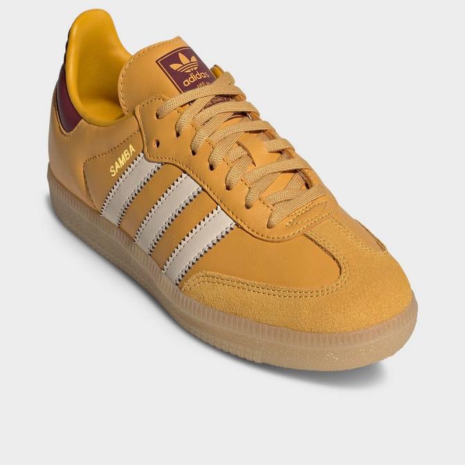 Adidas originals new in box kids size 5 light brown shops shoes