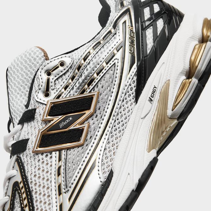 Gold new balance discount shoes