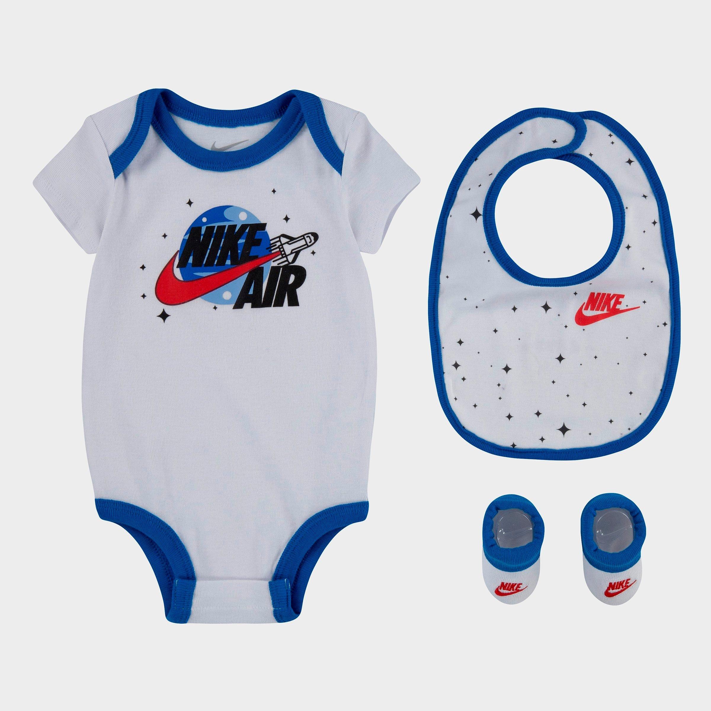 nike baby boy bibs