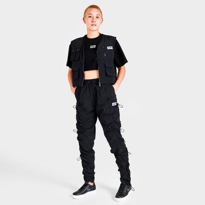 Women's three quarter sales cargo pants