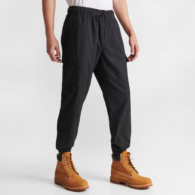 Jogger pants discount with timberland boots