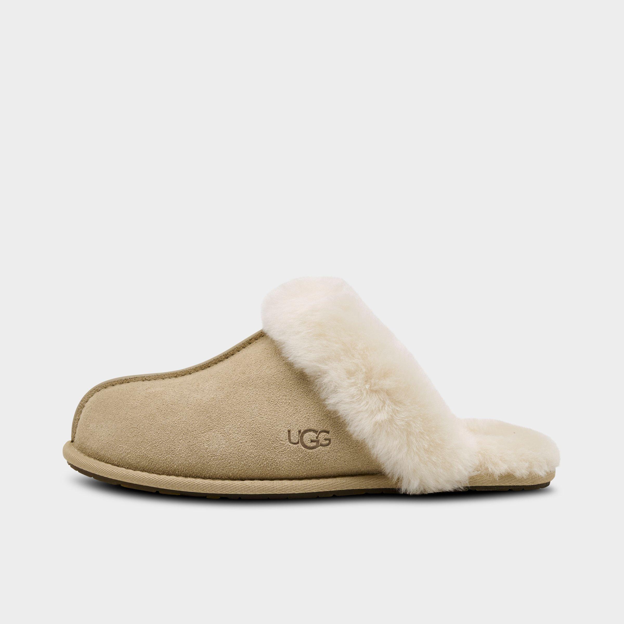 UGG Womens Scuffette II Slippers in Sand Size: 9.0