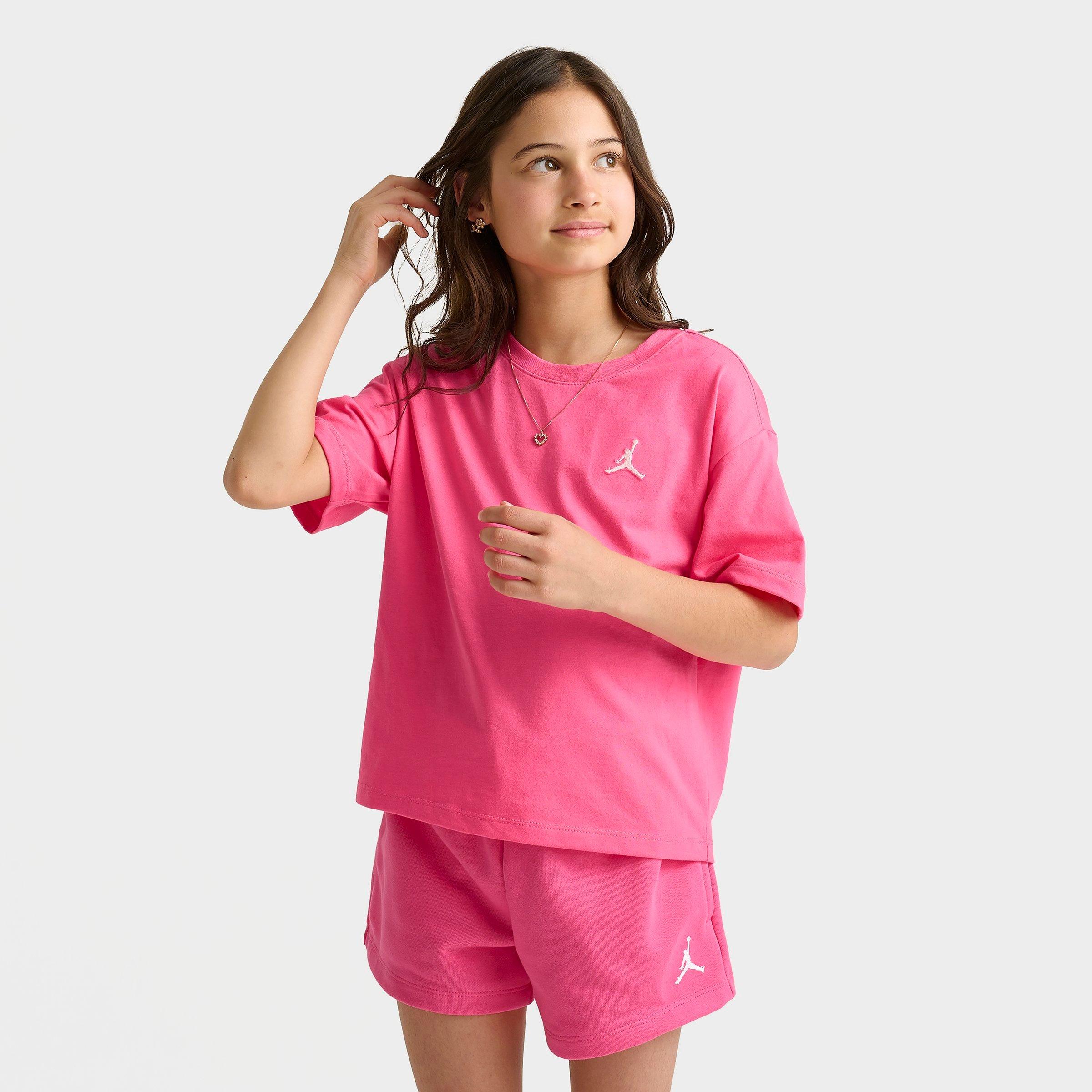 Jordan Girls Brooklyn Essentials T-Shirt in Hyper Pink Size: Large