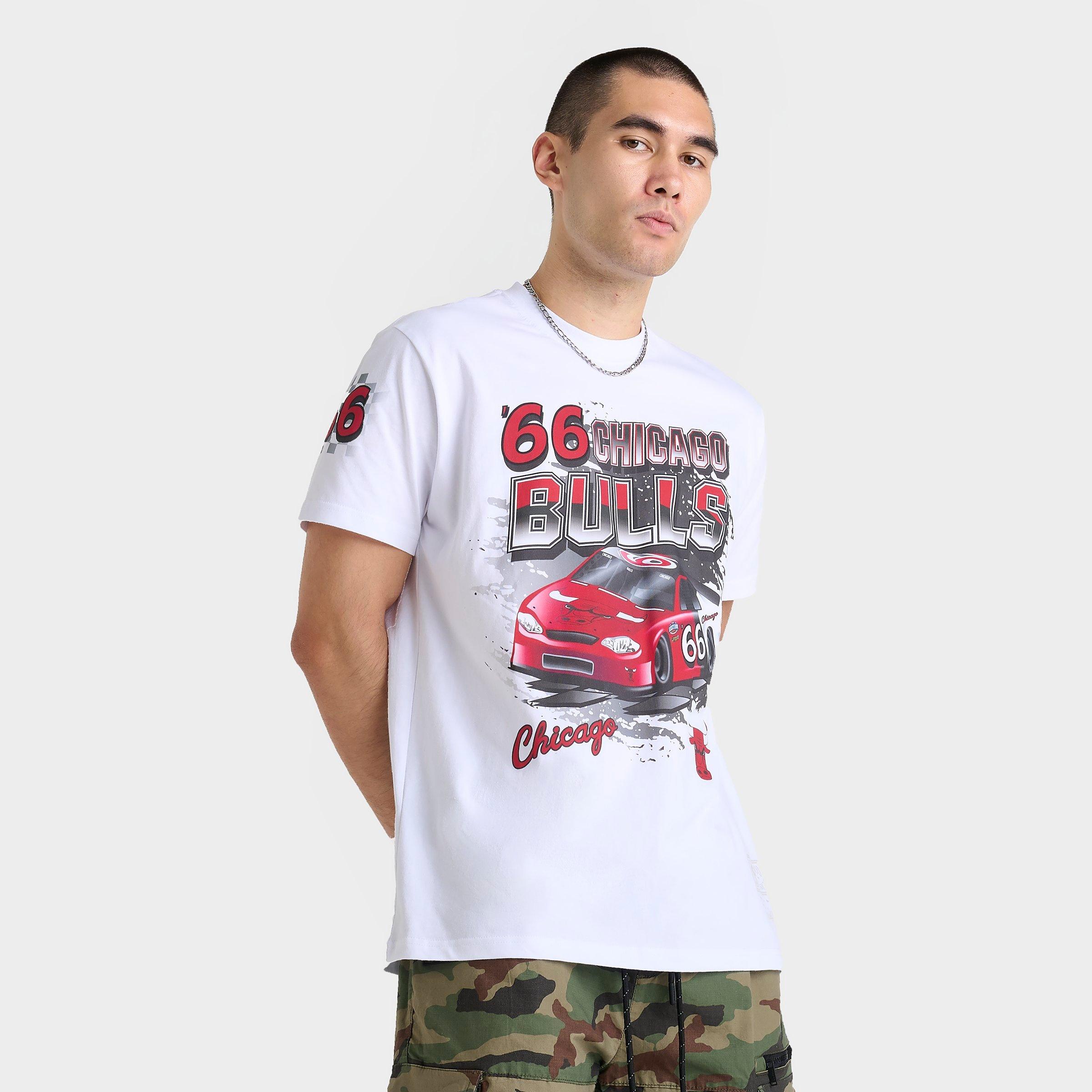 Men's Mitchell & Ness Chicago Bulls NBA Speedway Graphic T-Shirt