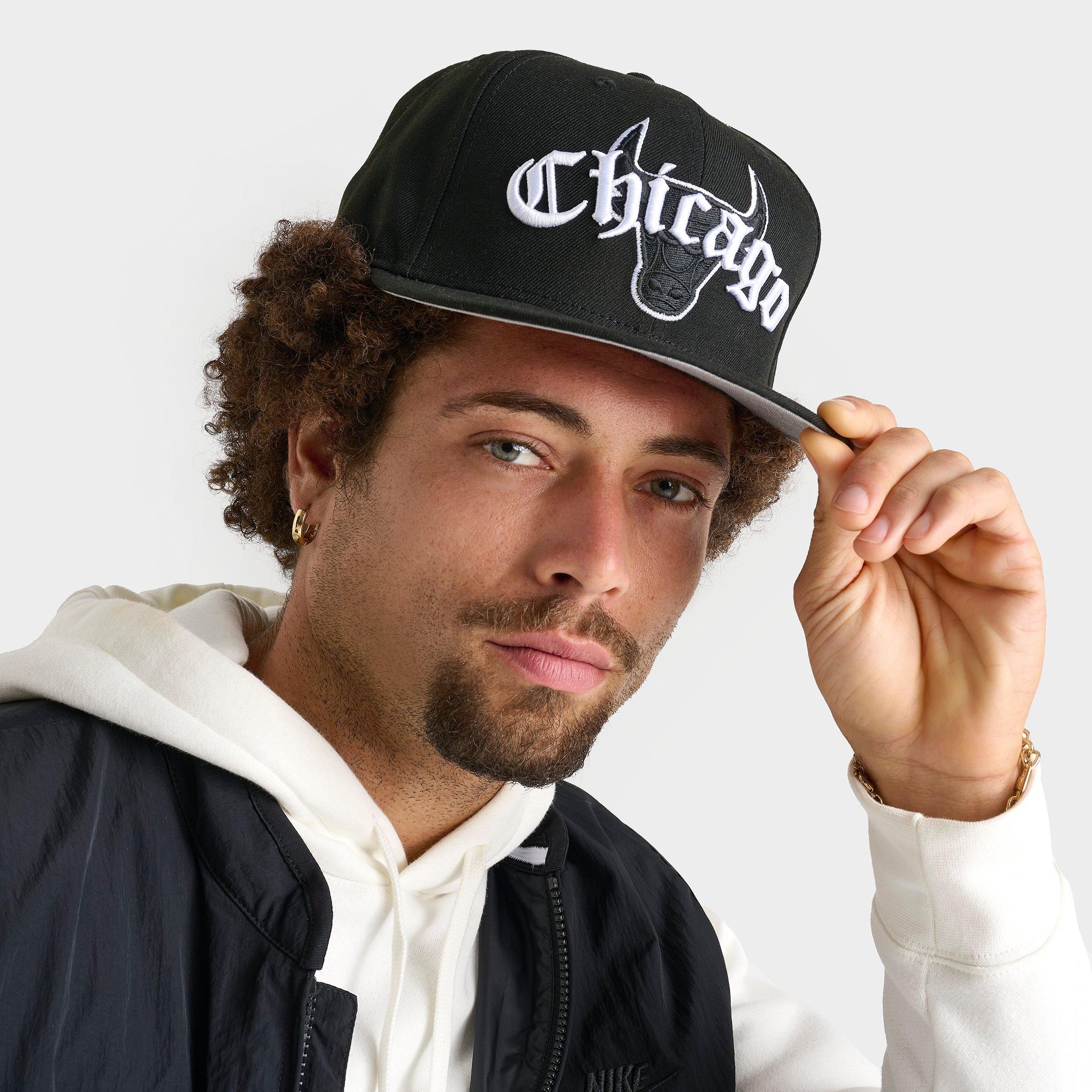 New Era New Chicago Bulls NBA 59FIFTY Gothic Fitted Hat