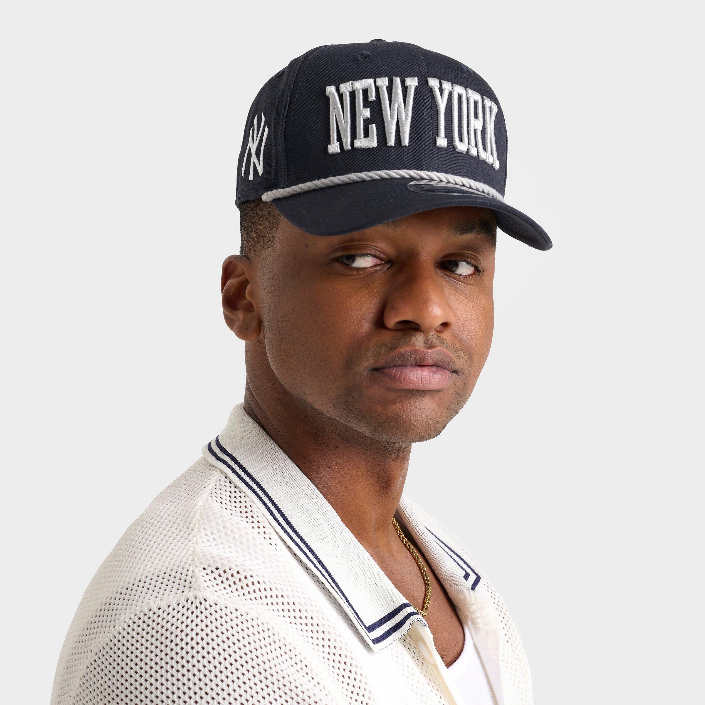 New Era New York Yankees MLB 9SEVENTY Stretch-Snap Hat in Black/White