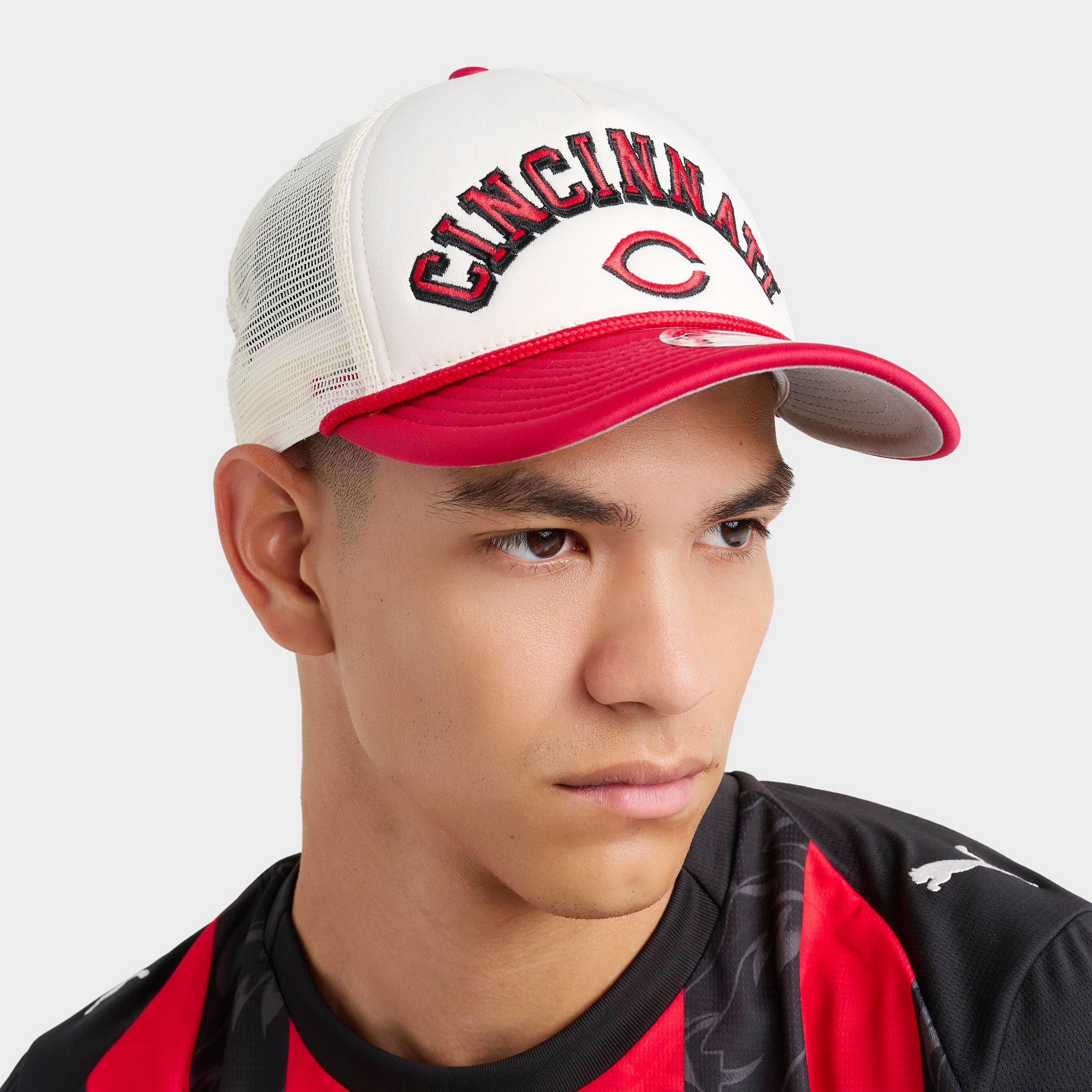 New Era Cincinnati Reds MLB 9FORTY M-Crown A-Frame Trucker Hat in Off White/Red