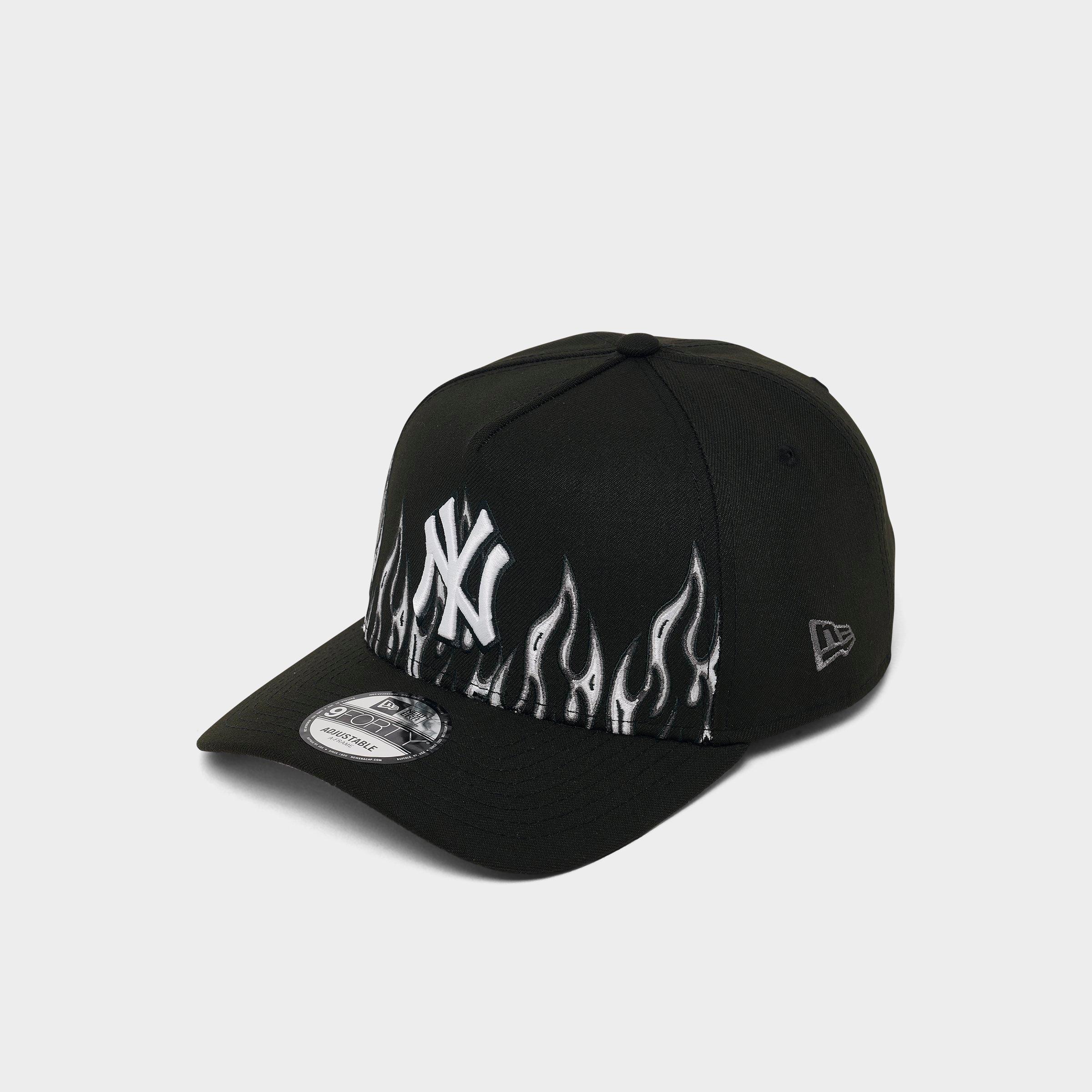 New Era New York Yankees MLB Large Flame Logo 9FORTY A-Frame Snapback Hat