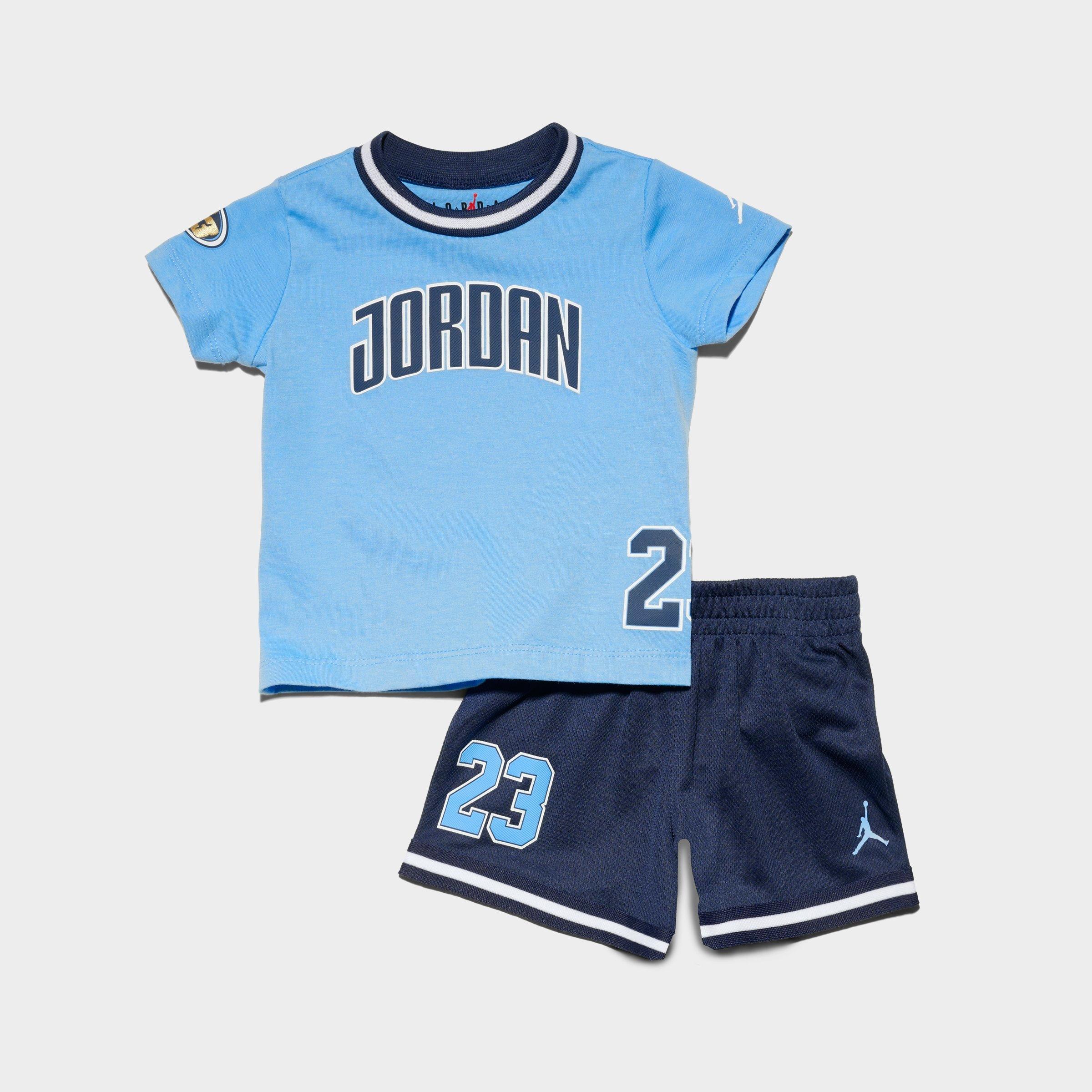 Jordan Infant Playoff T-Shirt and Shorts Set in University Blue/Midnight Navy Size: 24M