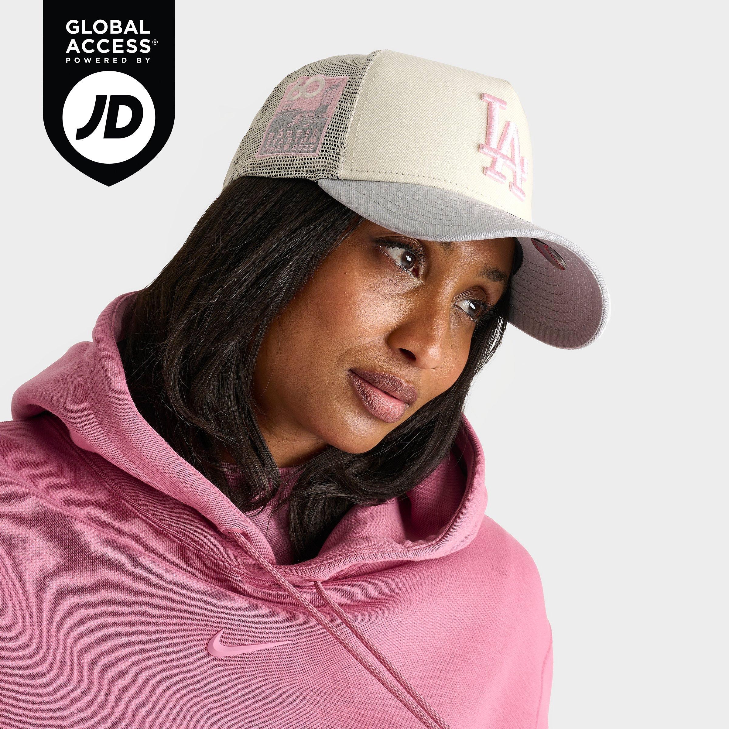 New Era Los Angeles Dodgers MLB 9FORTY Trucker Hat in Chrome/Light Grey/Pale Pink