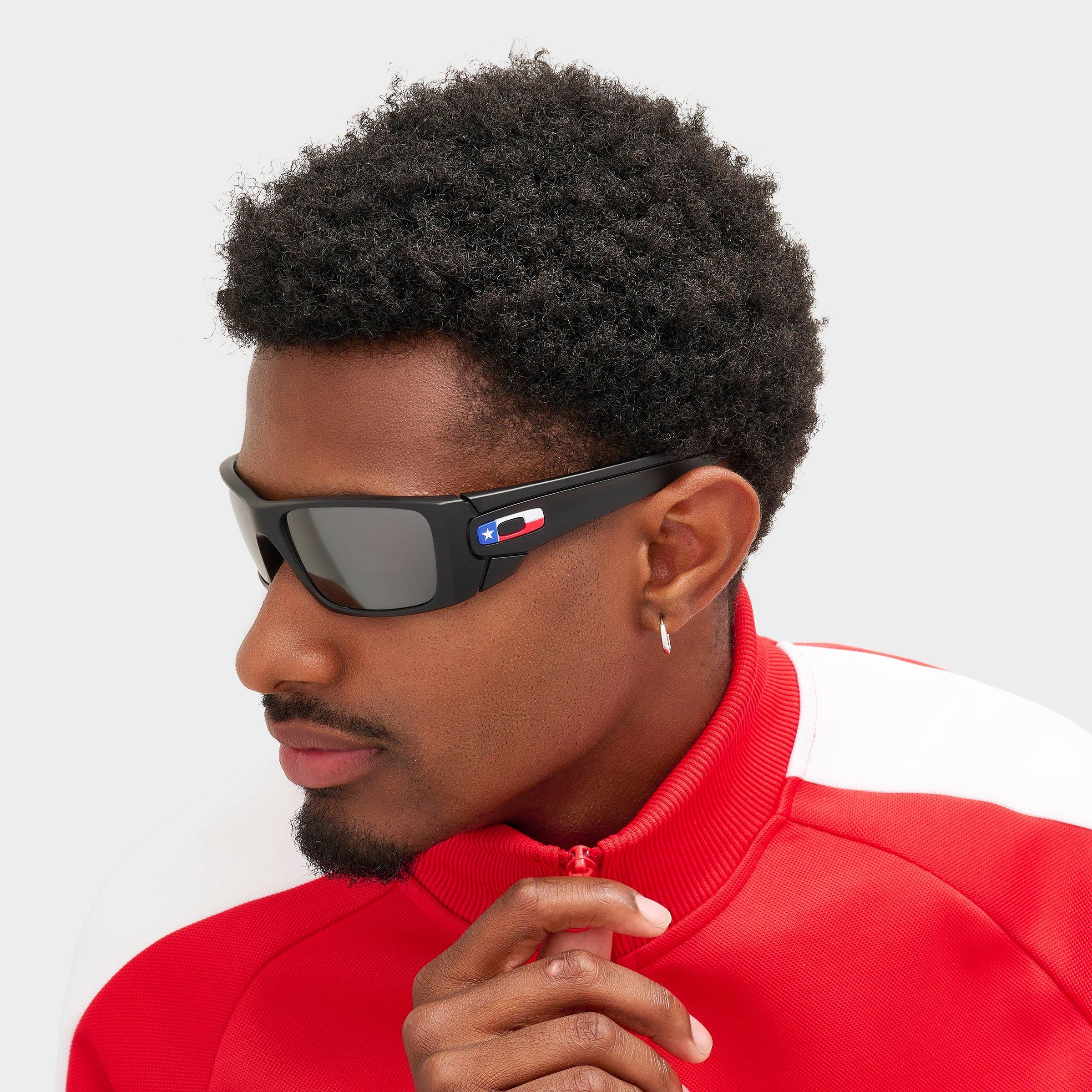 Oakley Fuel Cell 9096 Sunglasses in Matte Black/Grey