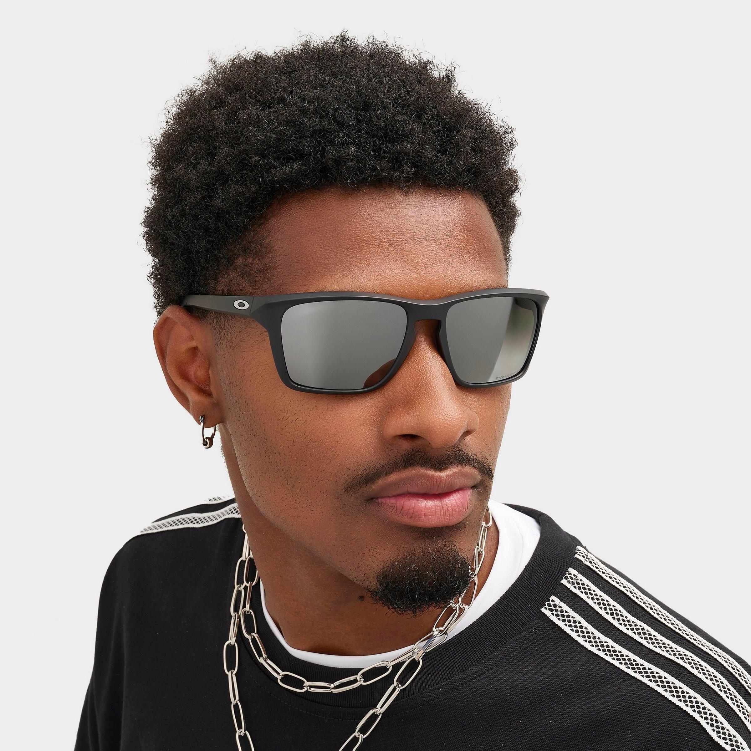 Oakley Sylas Sunglasses in Black