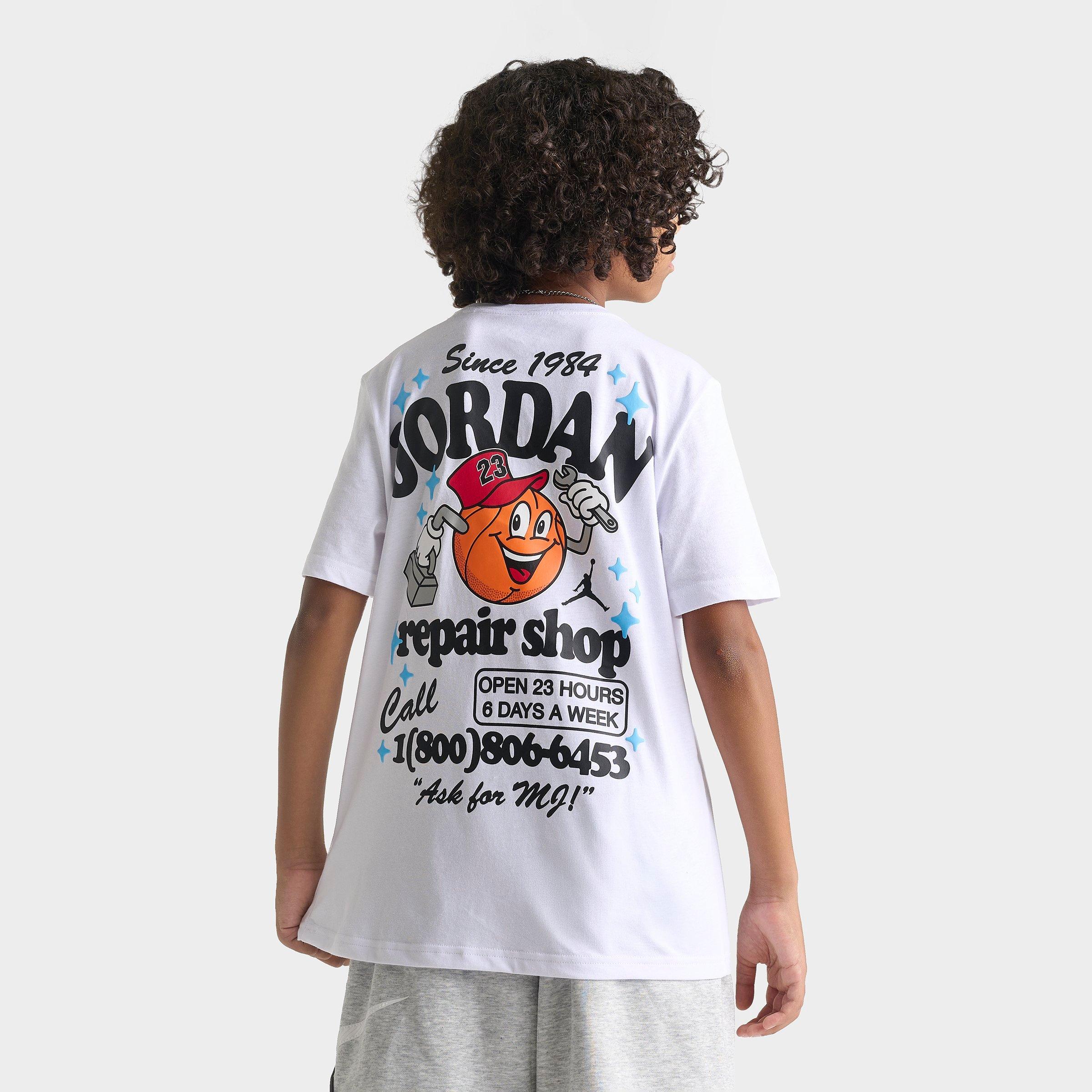 Jordan Big Kids MJ's Repair Shop T-Shirt in White Size: Large