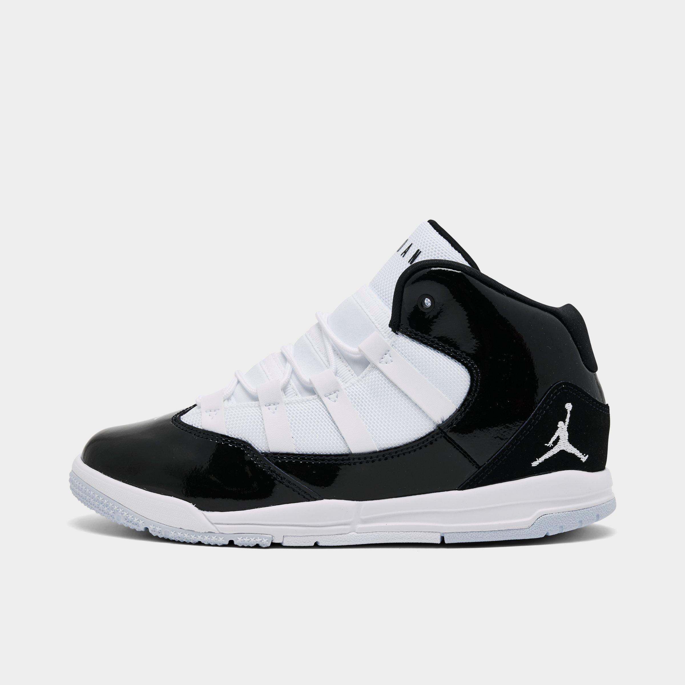 Jordan Boys Little Kids Max Aura Basketball Shoes in Black/White Size: 1.0