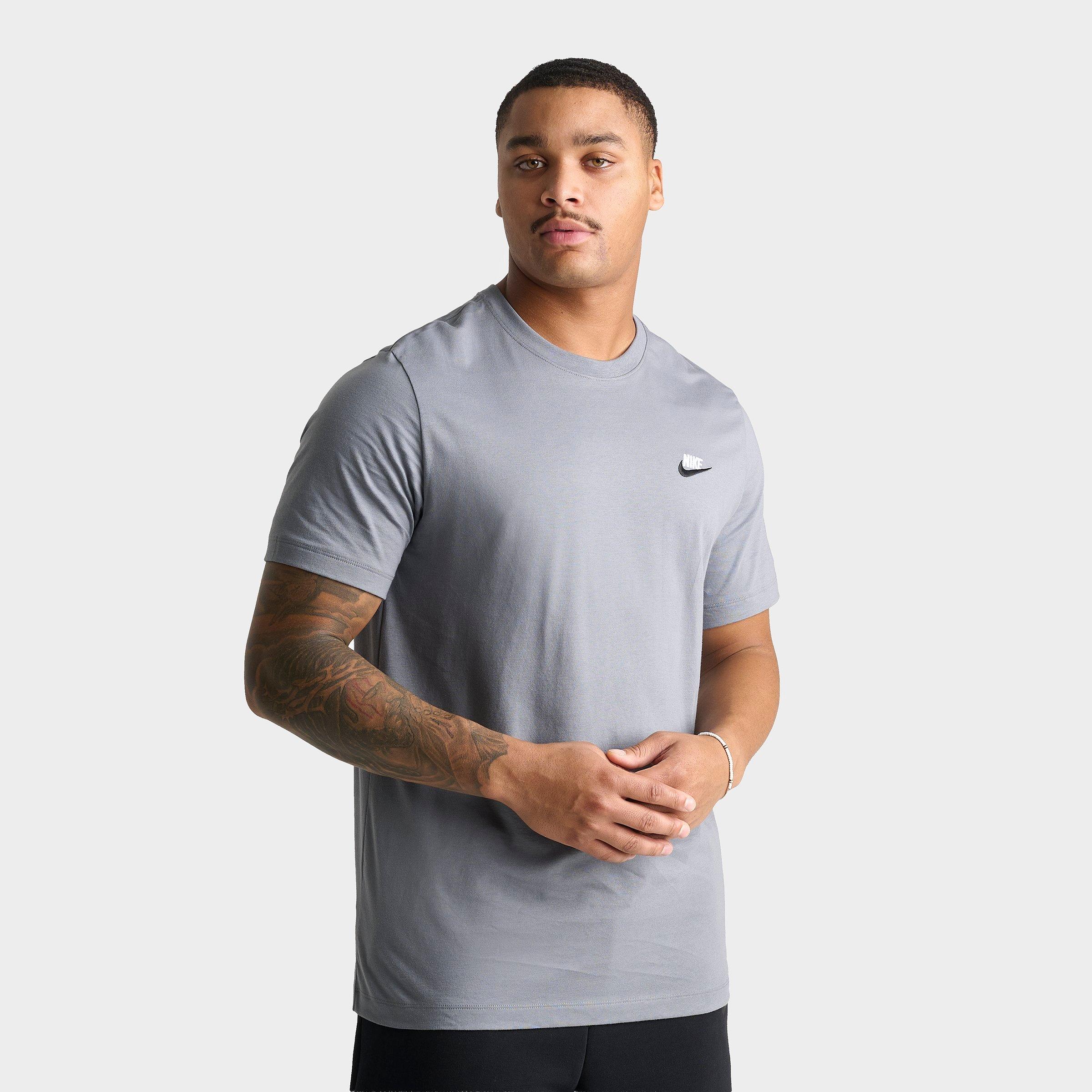 Nike Men's Sportswear Club T-Shirt in Smoke Grey/White Size: Large