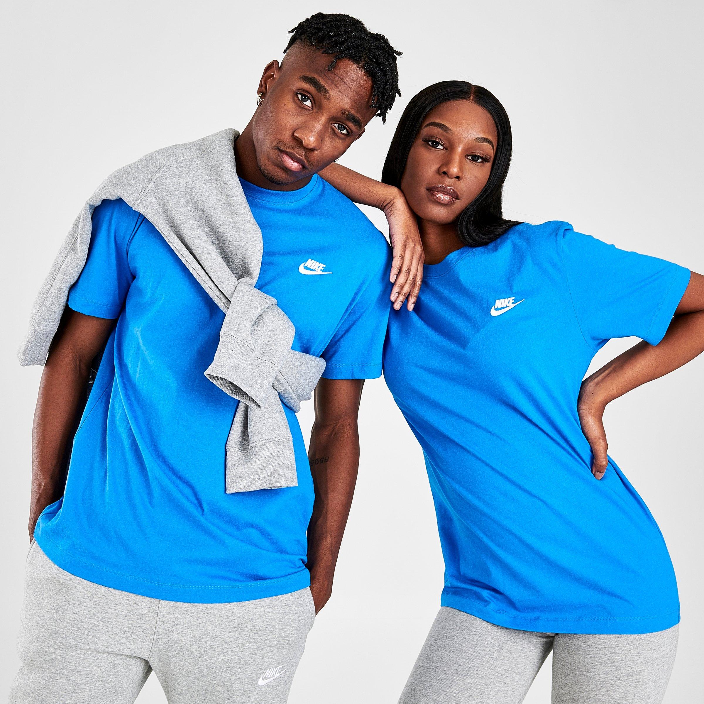 Nike Sportswear Club T-Shirt in Light Photo Blue Size: XS