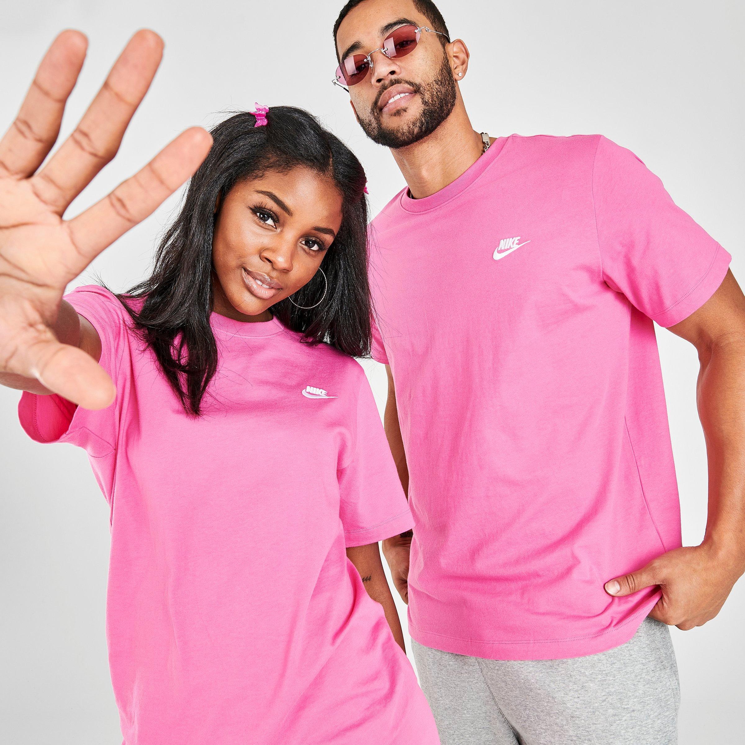 Nike Sportswear Club T-Shirt in Pinksicle Size: XS