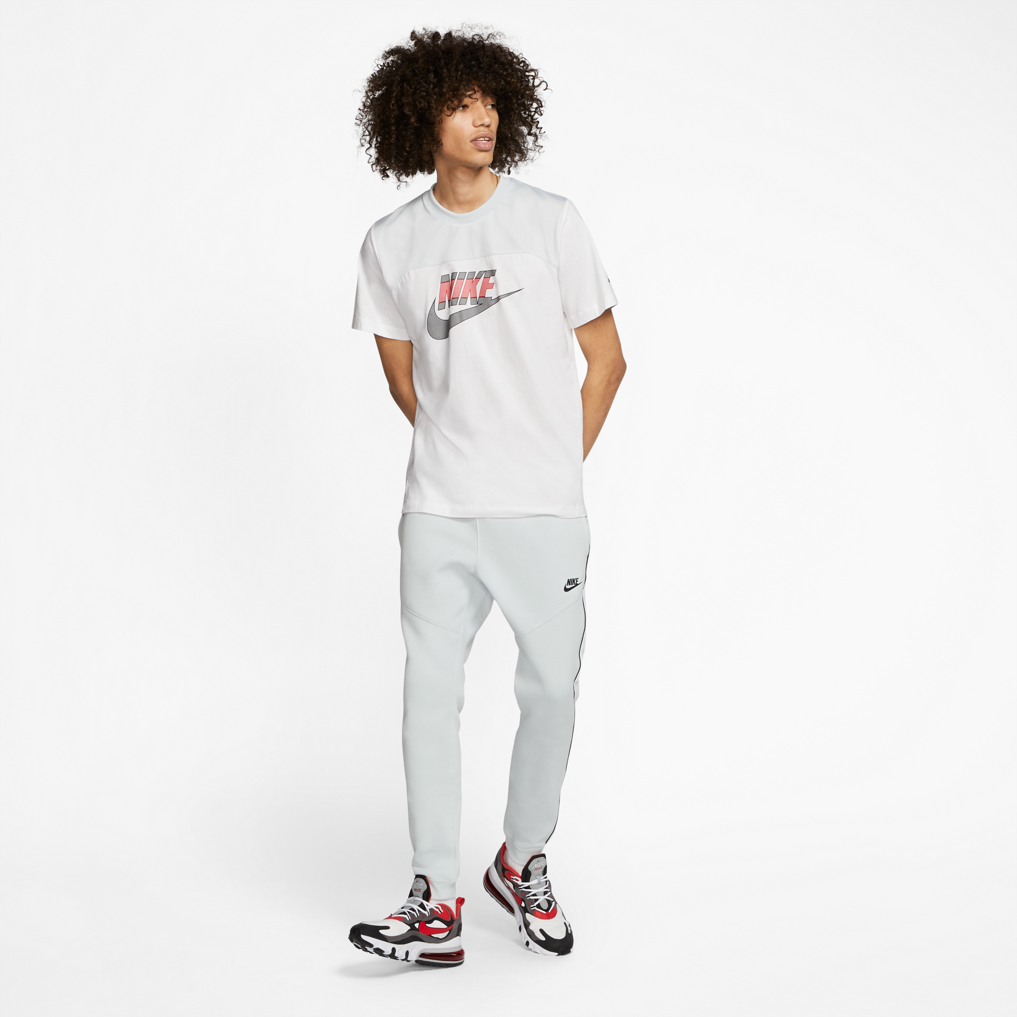 nike sportswear clothing