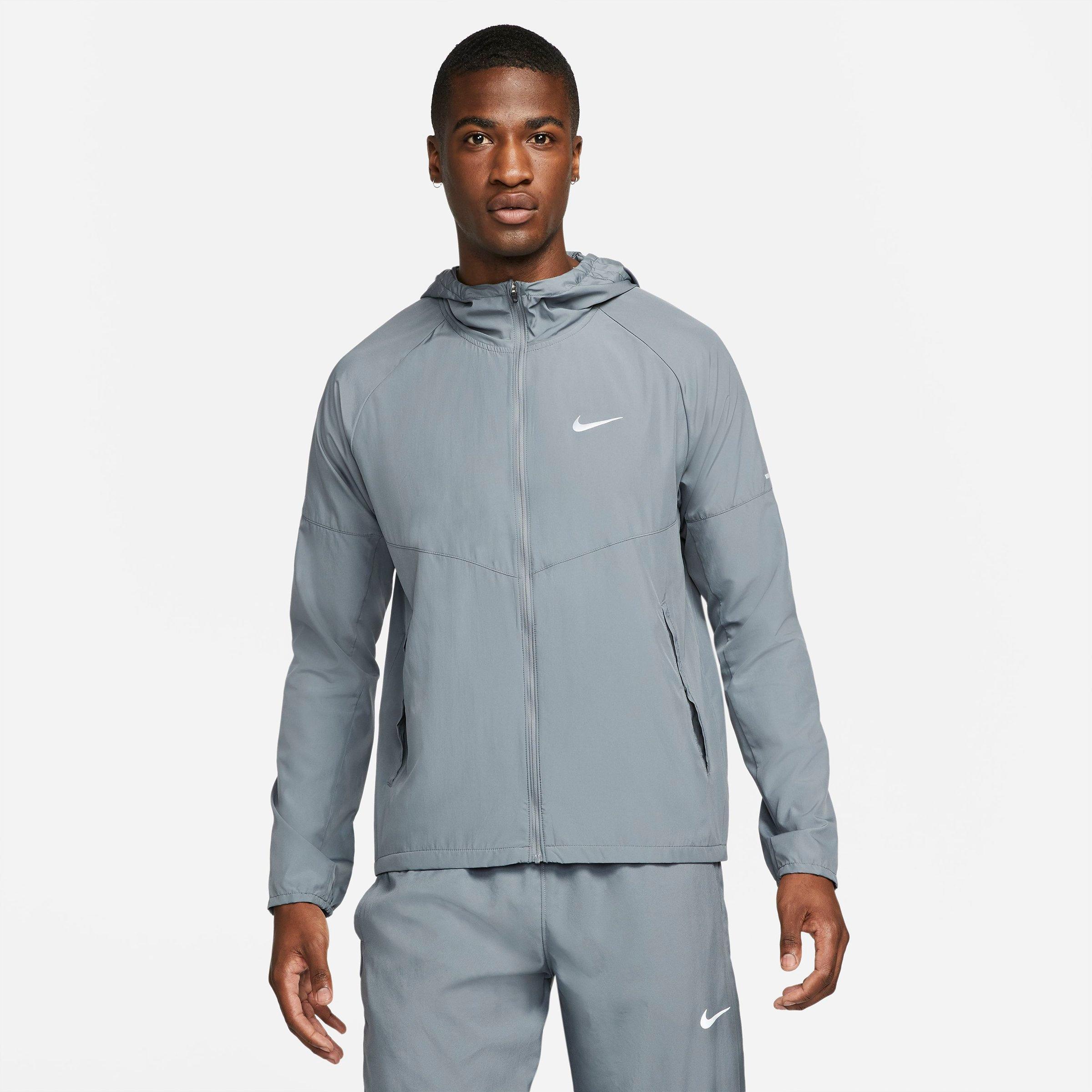 Nike Men's Repel Miler Running Jacket in Smoke Grey/Smoke Grey Size: Small