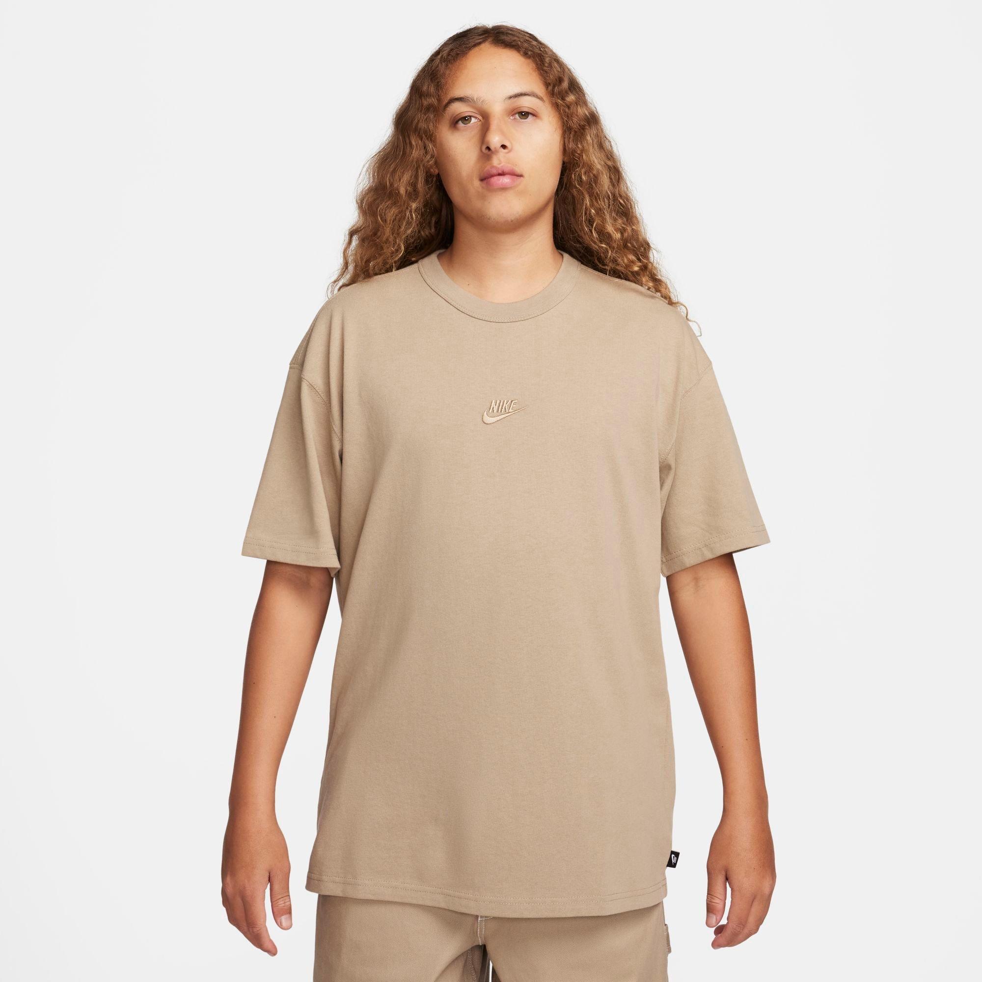 Nike Men's Sportswear Premium Essentials T-Shirt in Khaki Size: Small