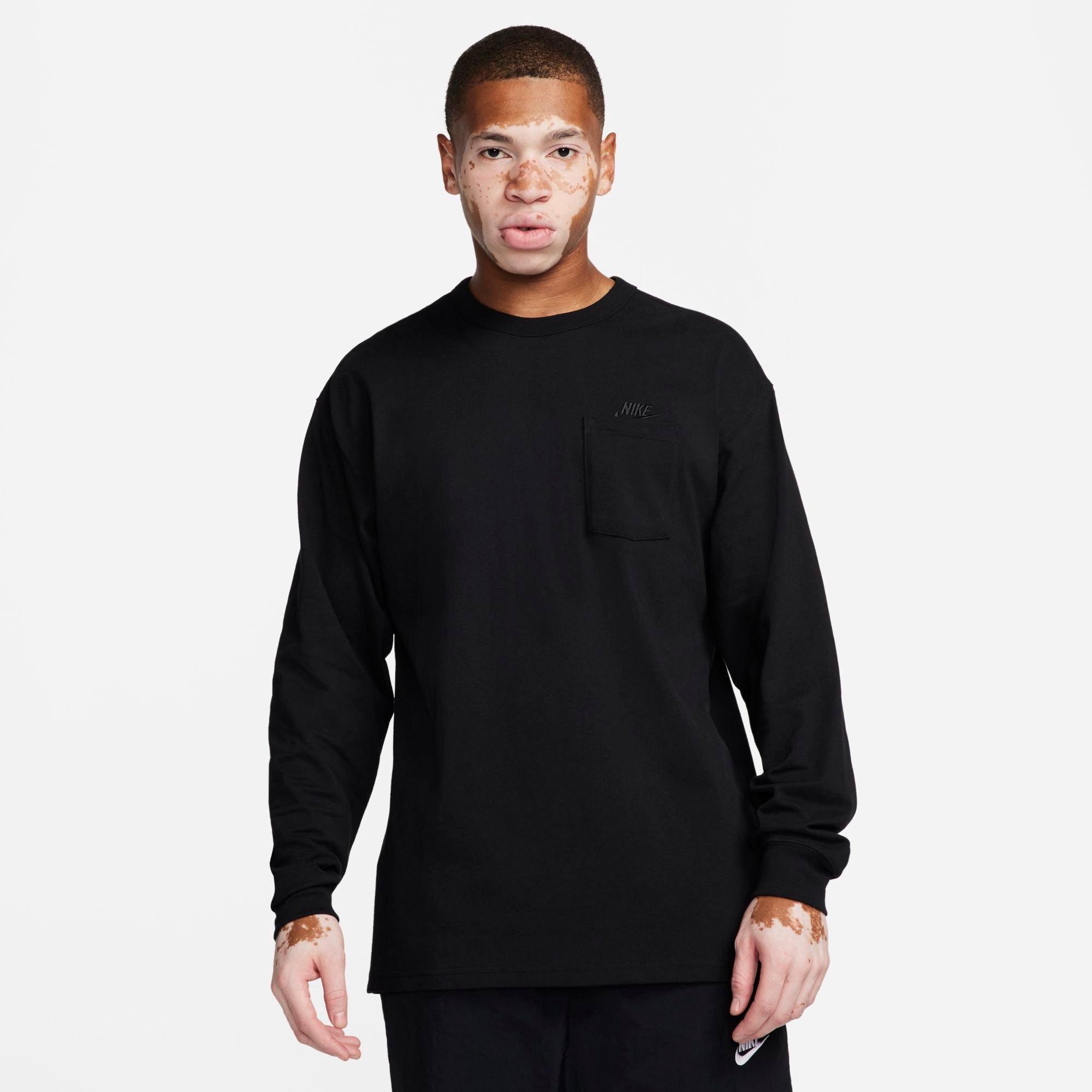 Nike Men's Sportswear Premium Essentials Long-Sleeve Pocket T-Shirt in Black Size: Small