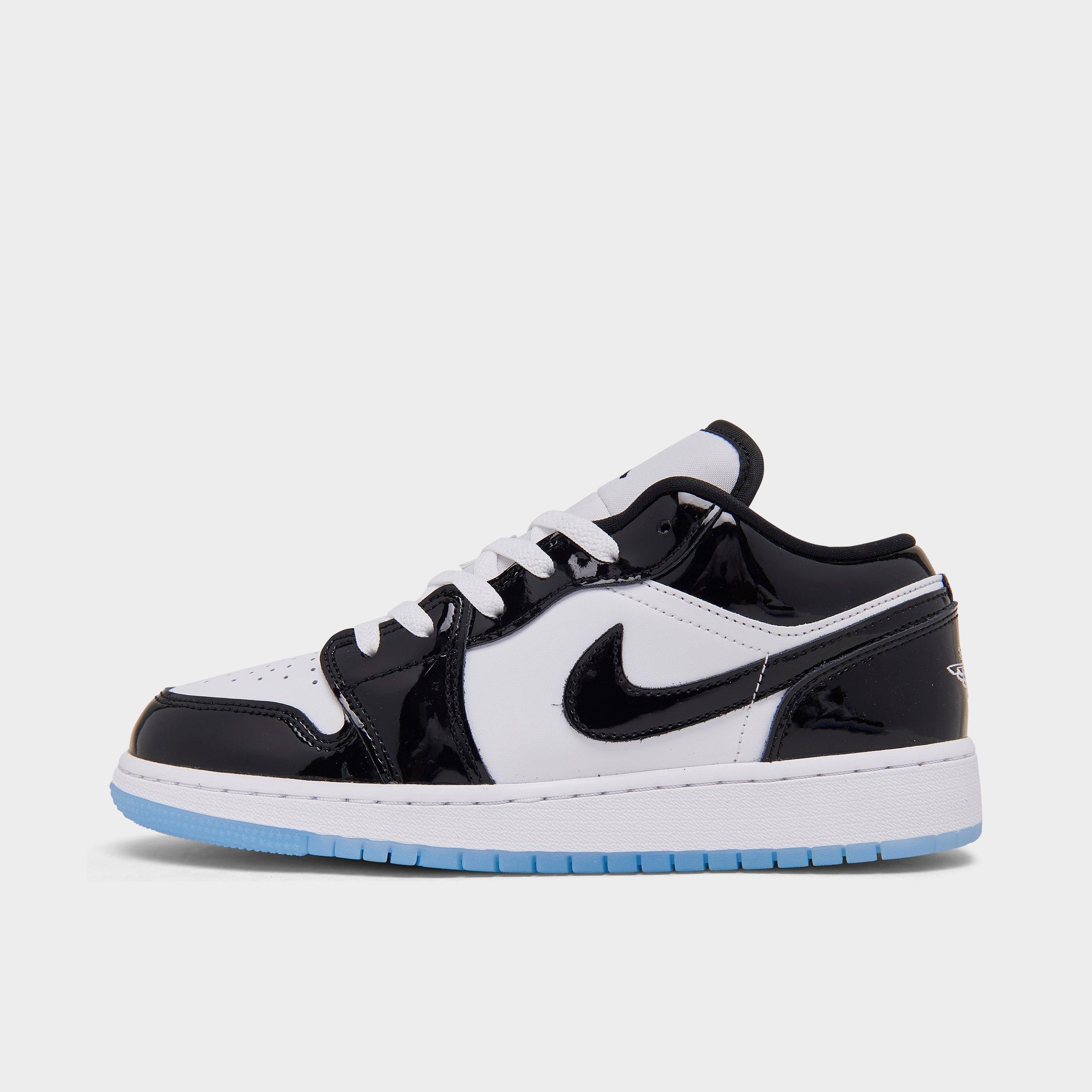 Jordan Big Kids Air Retro 1 Low SE Casual Shoes in White/Black Size: 4