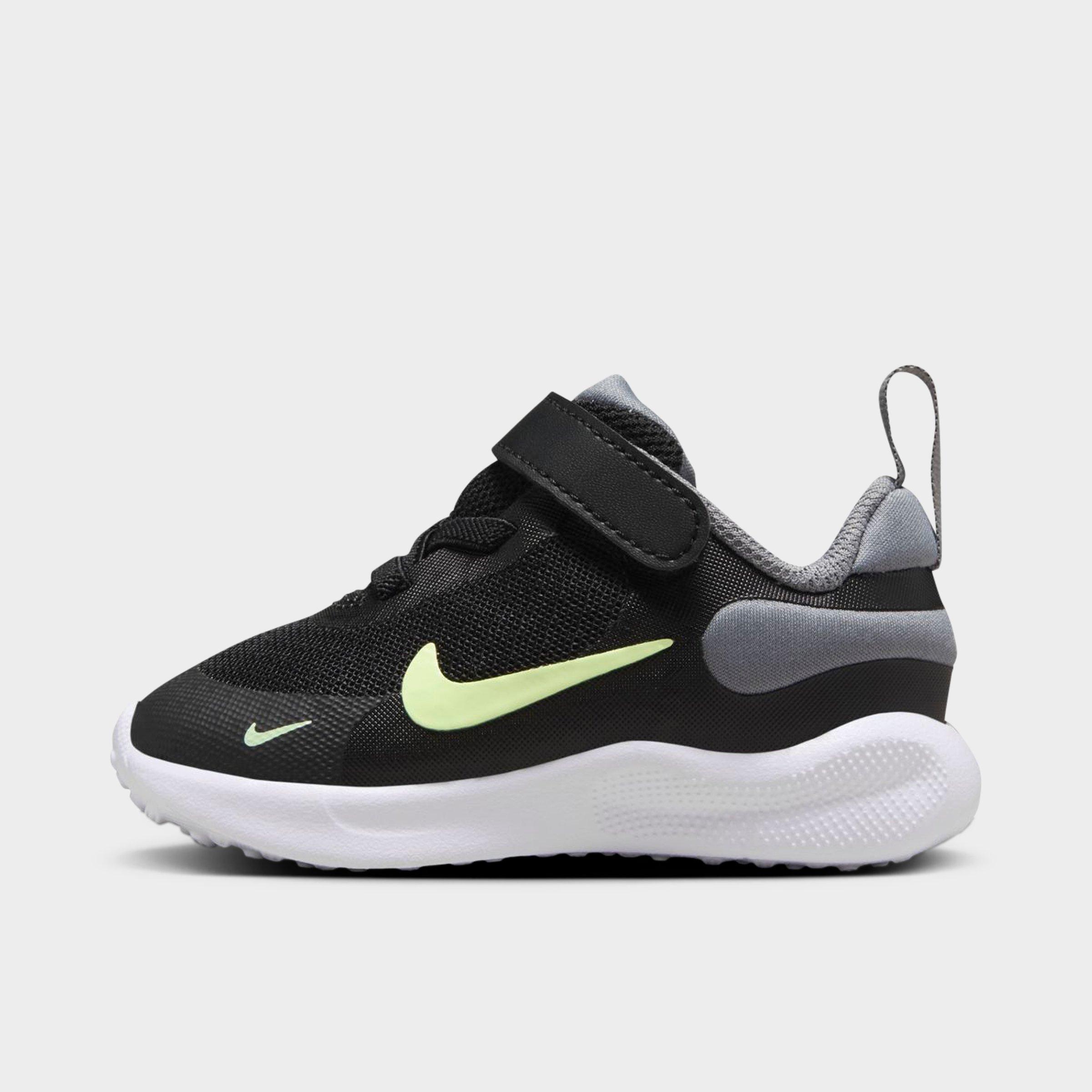 Nike Kids Toddler Revolution 7 Stretch Lace Running Shoes in Black/Smoke Grey/White Size: 7.0