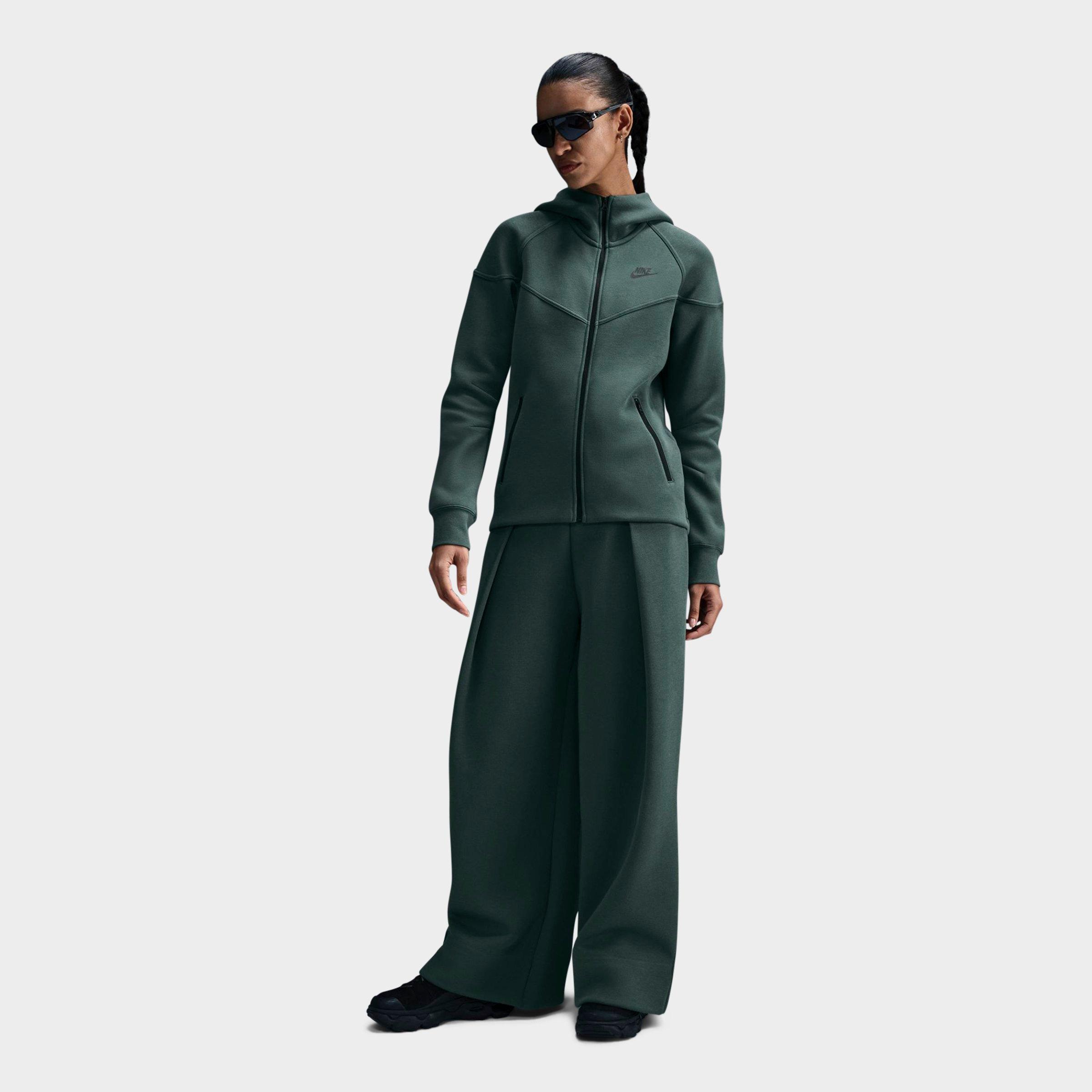 Nike Women's Sportswear Tech Fleece Windrunner Full-Zip Hoodie in Vintage Green/Black Size: XS